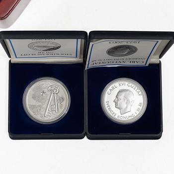 15 silver coins.