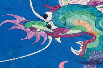 A Chinese embroidered triangular silk banner, late Qing dynasty/possibly early 20th century.