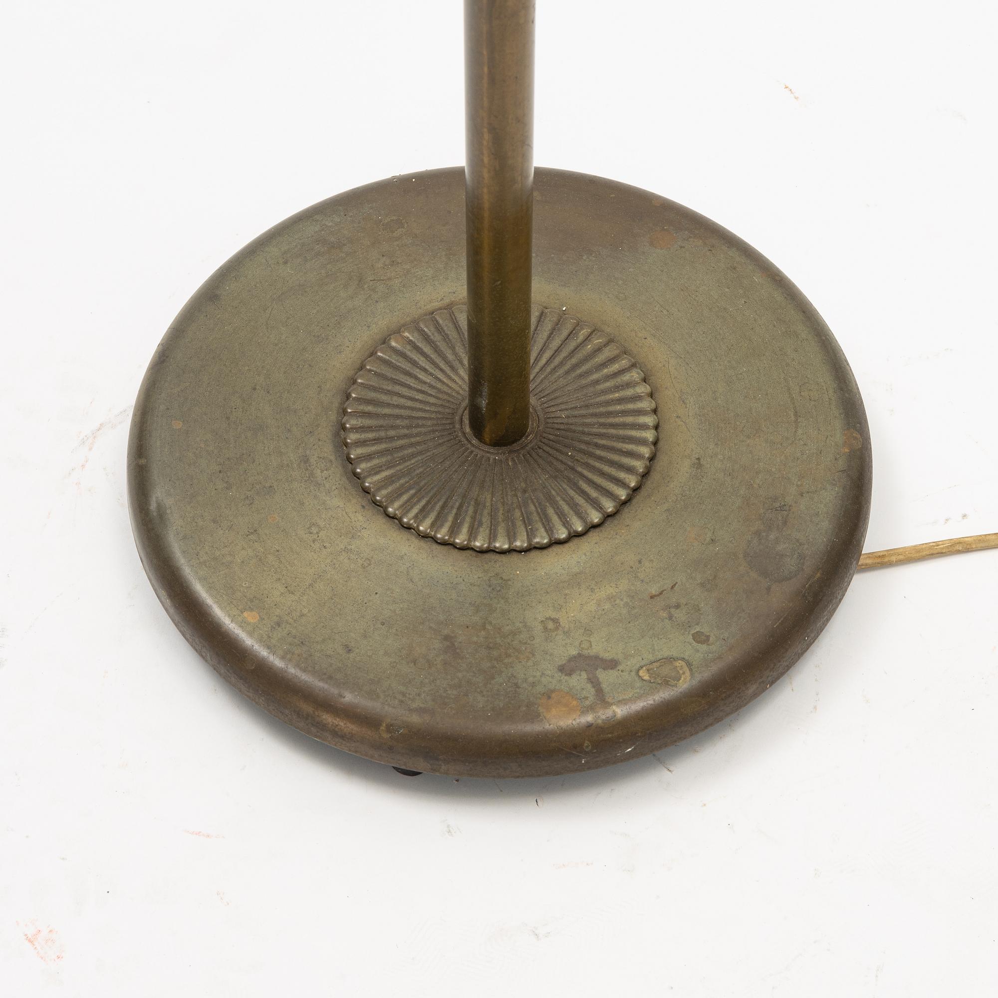 Harald Notini, a model 15370 floor lamp, Arvid Böhlmarks Lampfabrik, 1940's.