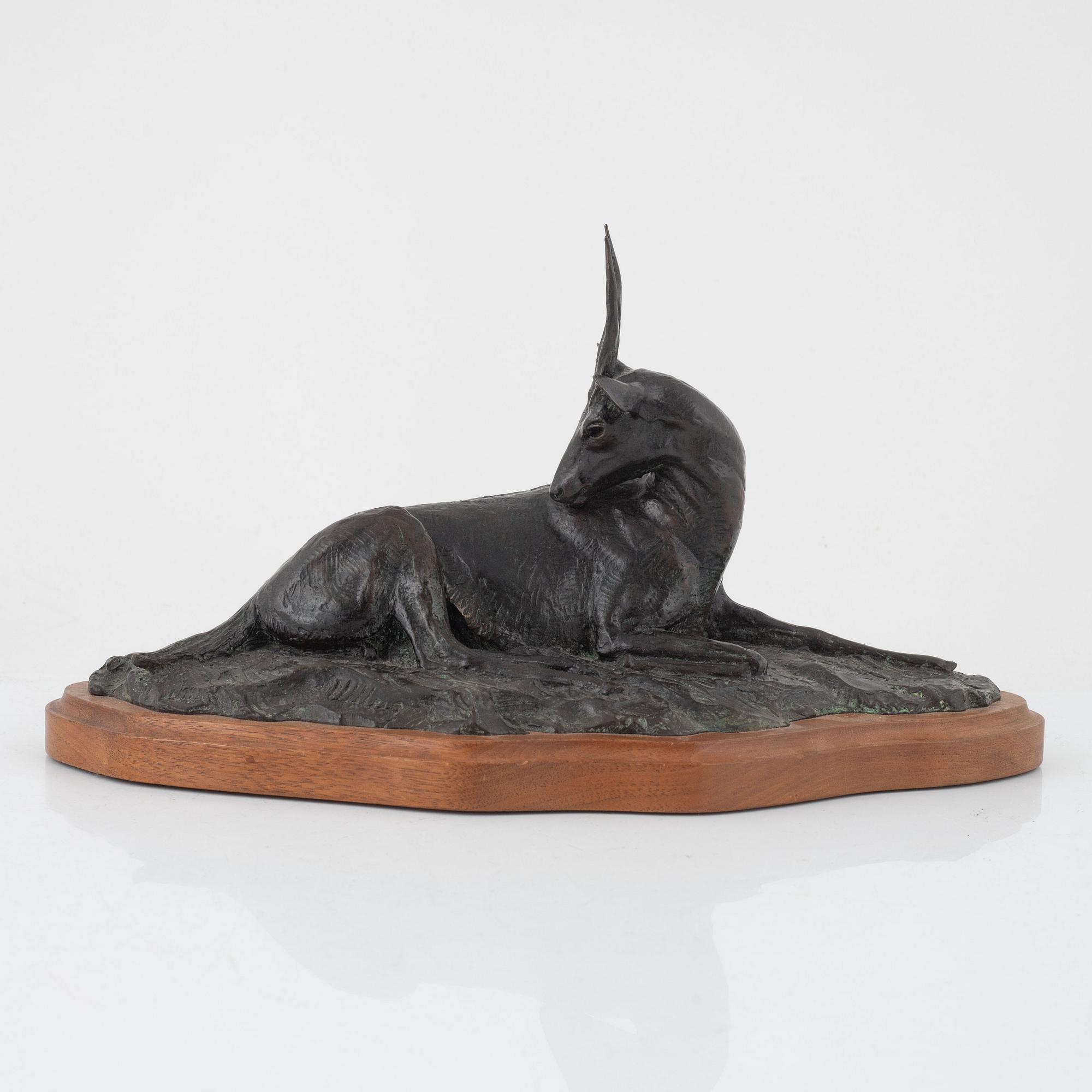 Kent Ullberg, skulptur, brons, Liggande hjort,