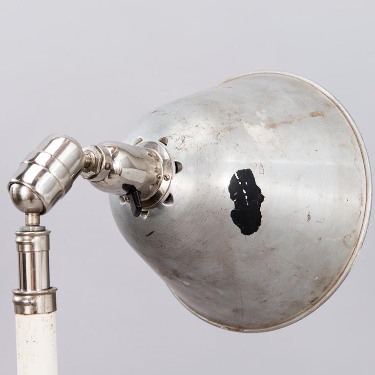 JOHAN PETTER JOHANSSON, A mid-20th century Swedish industrial light 'Triplex-pendel'.