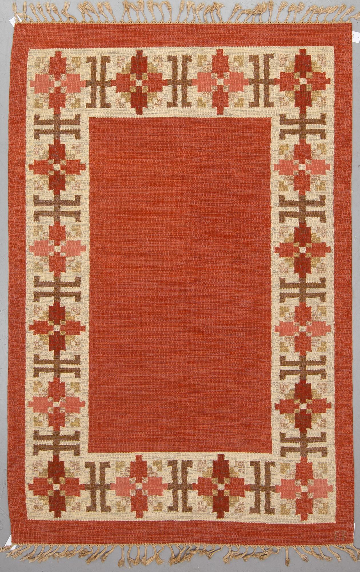 A CARPET, "Klostergård", flat weave, ca 248-249 x 162-164 cm, signed FF (Swedishdesign: the company AB Fredrik Fiedler).