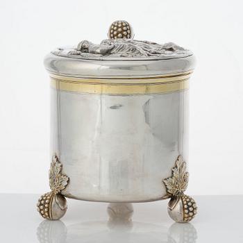 A Swedish Baroque parcel-gilt silver tankard, mark of Hans Richter, Stockholm (1661-1695 (1711-)), before 1689.