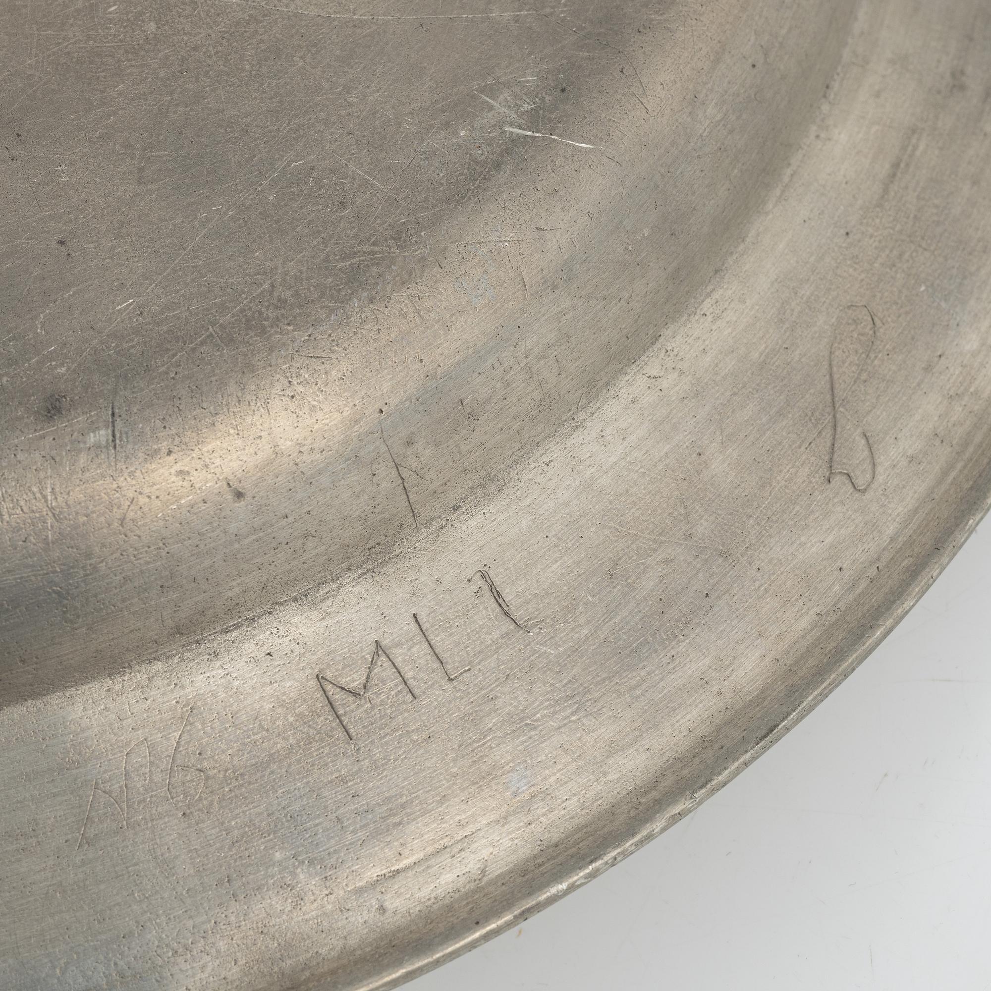 Samling tenn, 8 delar, bl.a. Erik Wikgren, Nyköping (mästare 1805-1846).