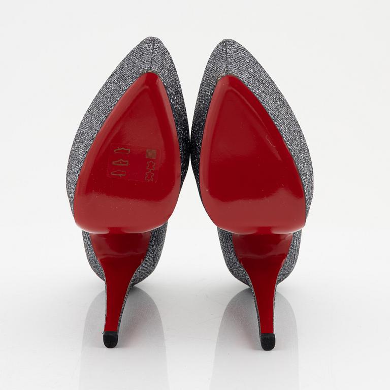 Christian Louboutin, pumps, storlek 37.