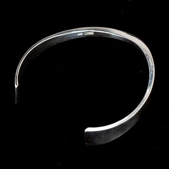 ARMBAND, sterling silver, Lorukoru, Finland. Vikt 26,5 g.