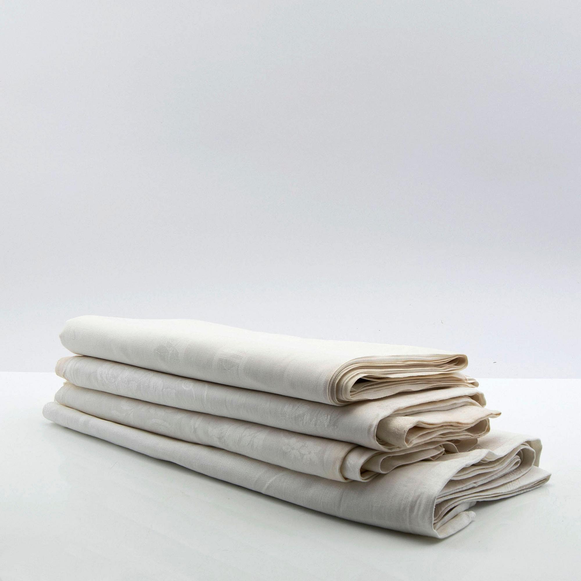 Tablecloths 4 pcs linen/damask first half of the 20th century.