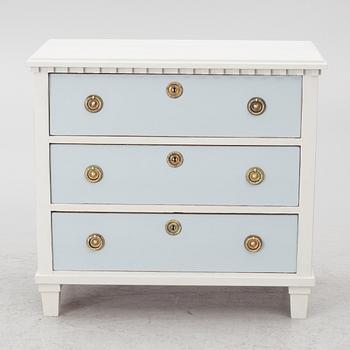 A chest of drawers, first half of the 20th Century.