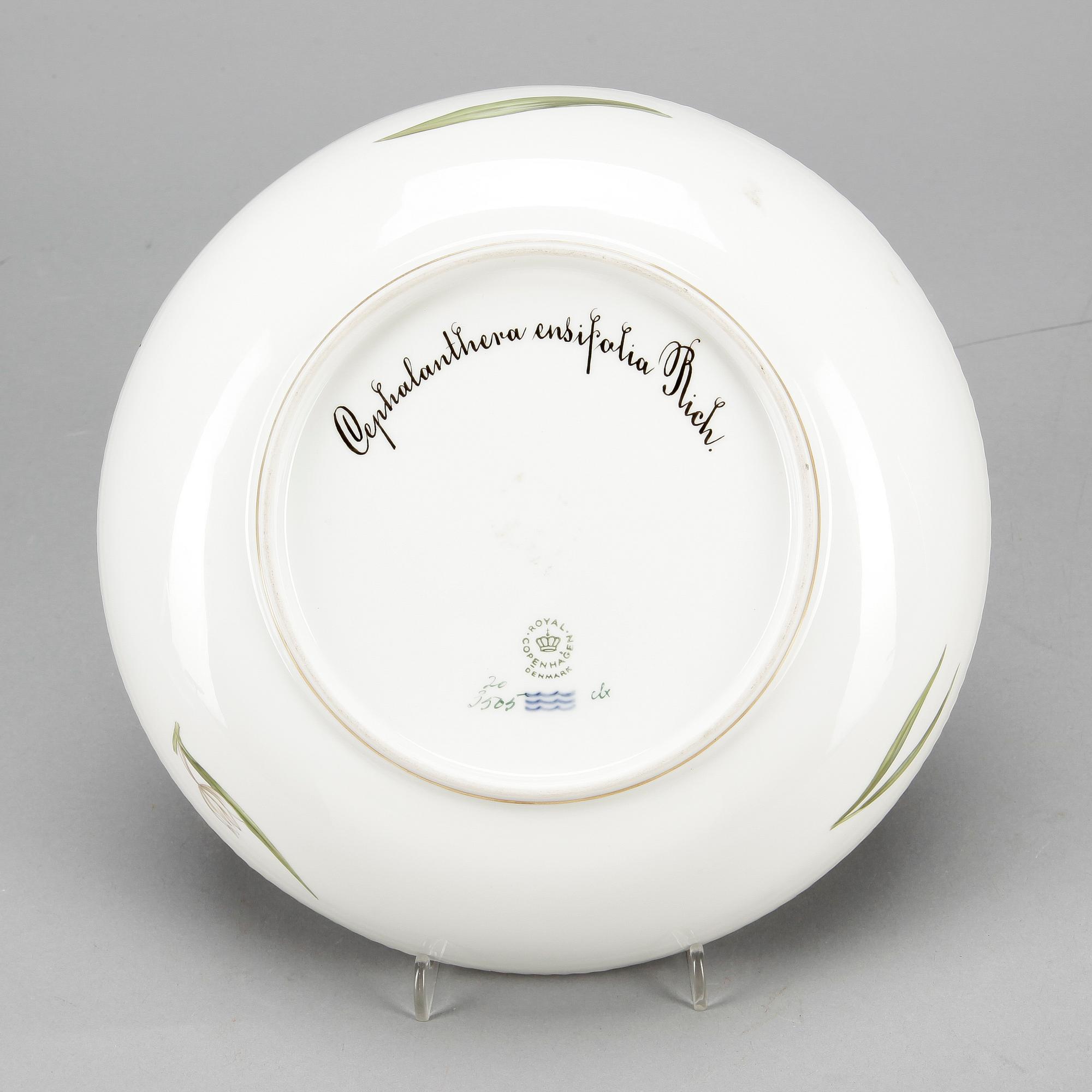 SKÅLFAT, porslin "Flora Danica", Royal Copenhagen, 1900-tal.