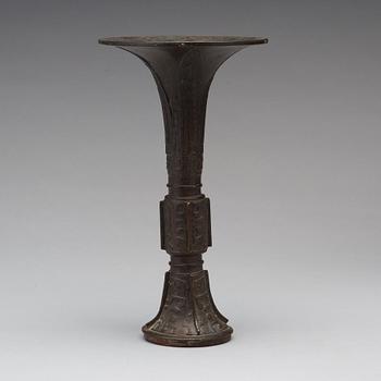 A bronze vase, late Ming dynasty.