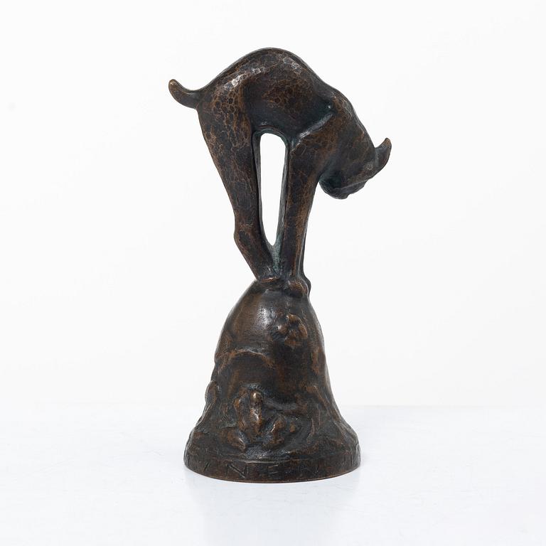 Jussi Mäntynen, Lynx as a table bell.