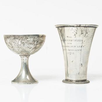 Two Swedish silver beakers, Stockholm 1909-1942.