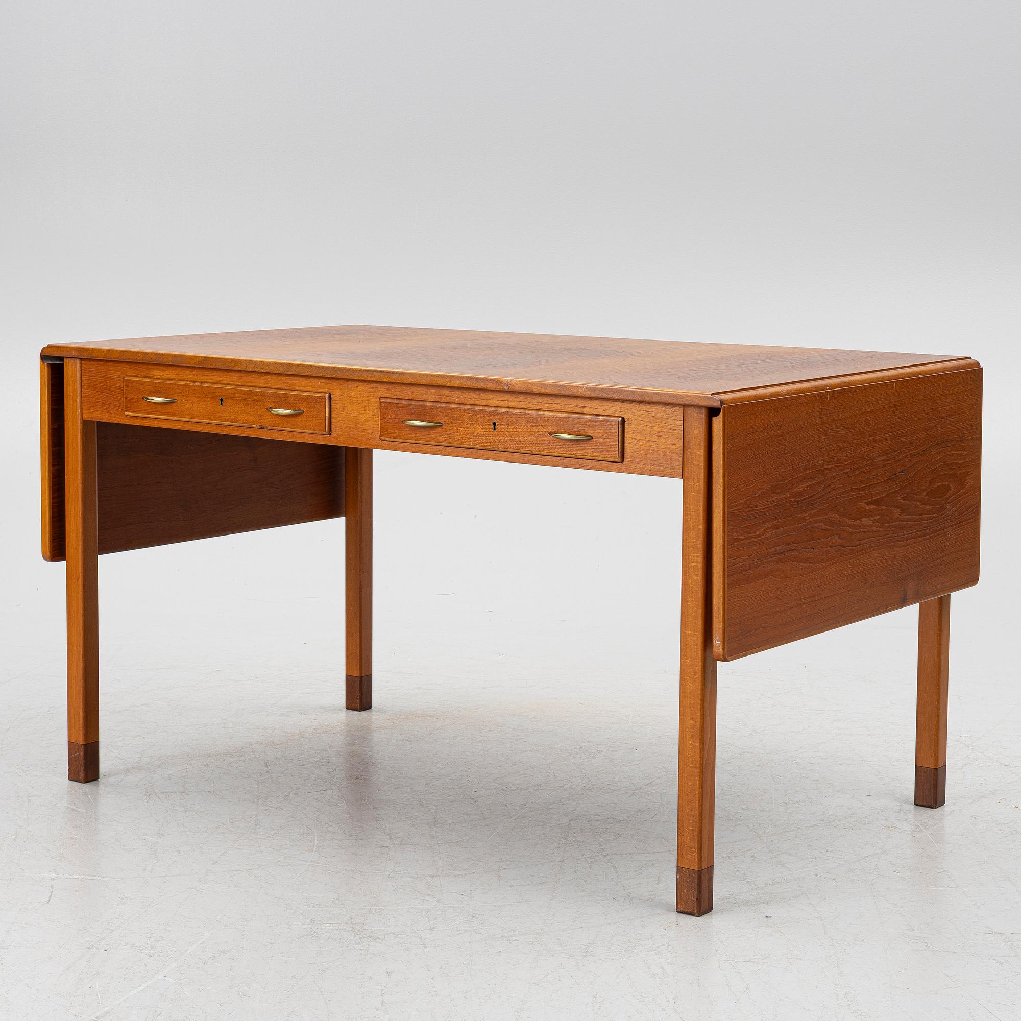 David Rosén, skrivbord modell 590-026 ur Futura-serien, formgivet 1949, Nordiska Kompaniet.