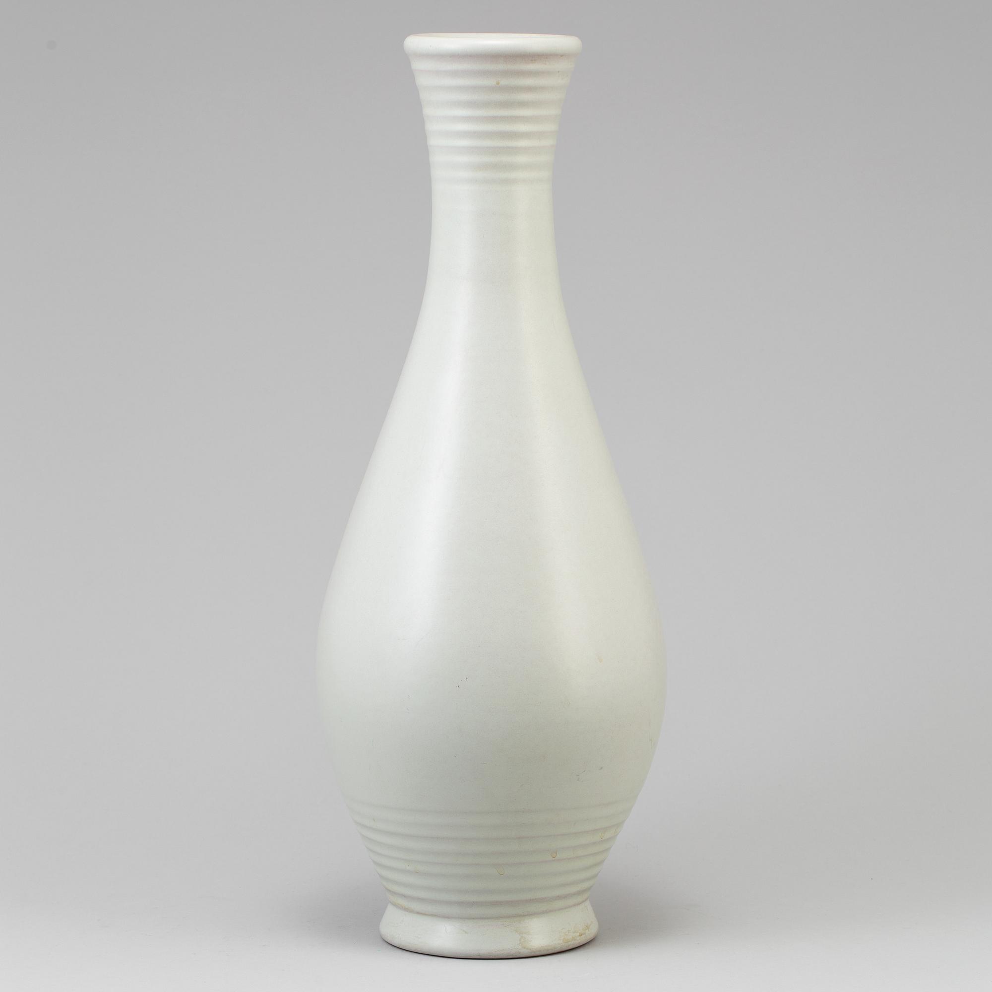 A mid 20th century Ewald Dahlskog faience floor vase from Bo Fajans.