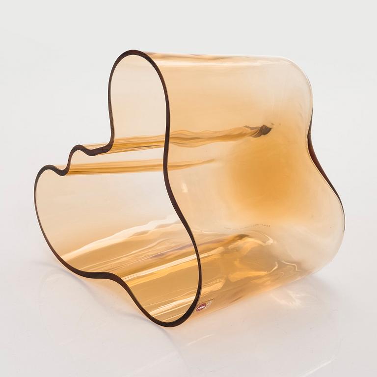Alvar Aalto, maljakko, 3030, signeerattu Alvar Aalto Iittala 1936-1996.