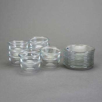 ASSIETTER samt DESSERTSKÅLAR, glas, 20 delar, "Luna" Kaj Franck, Notsjö 1980-tal.