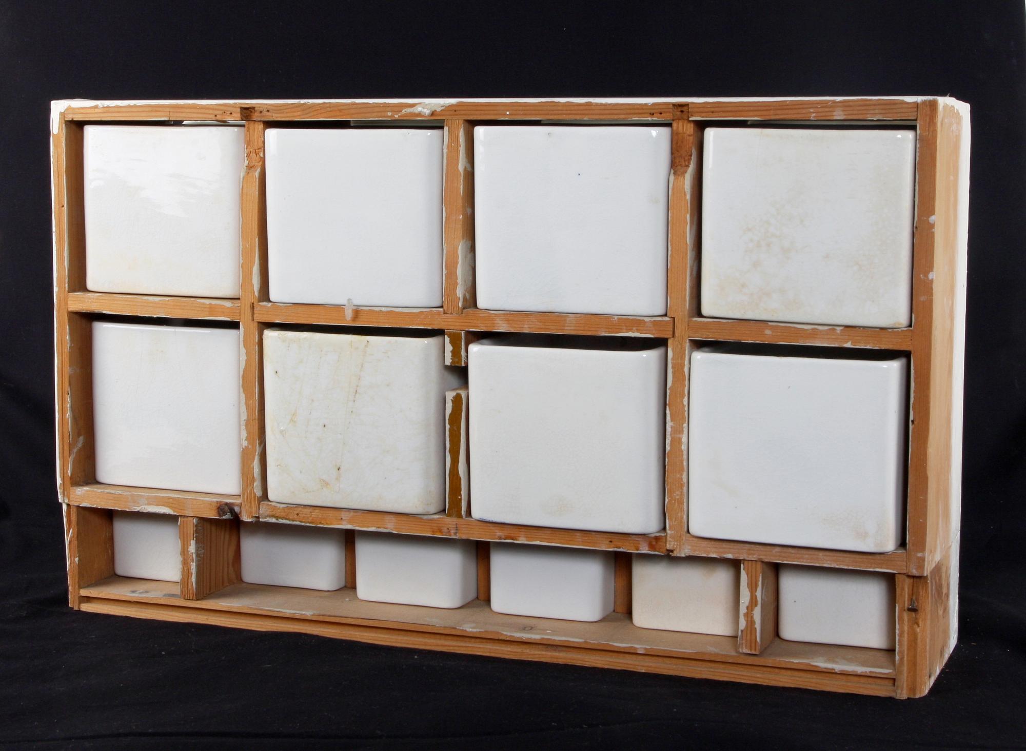 KRYDDHYLLA, 14 delar, flintgods, Rörstrand.