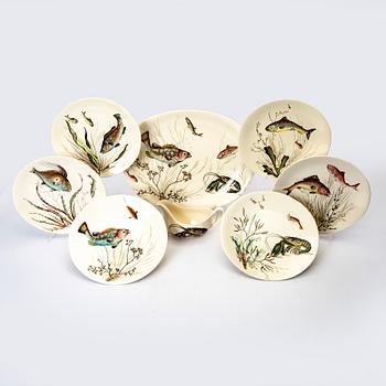 A Johnson Bros "Fish" 8 pcs dinner service.