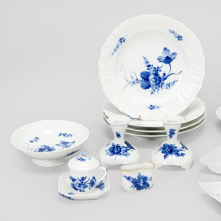 Royal Copenhagen, Service, 31 pcs, “Blå Blomst”, Denmark.