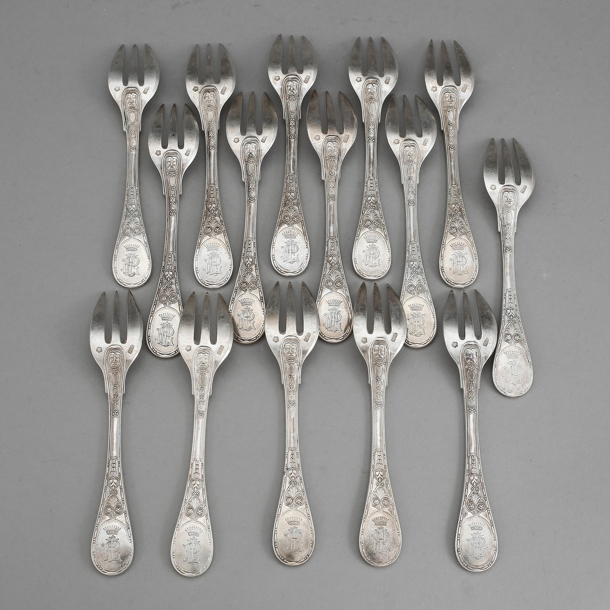 TÅRTGAFFLAR, 15 delar, silver, Österrike-Ungern 1872-1922. Vikt ca 527 gram.
