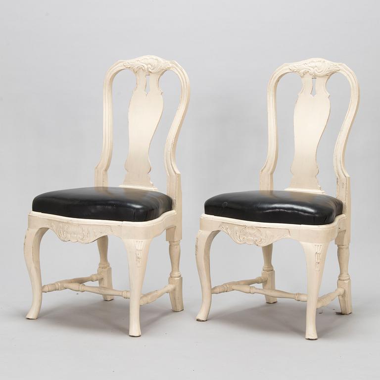 A pair of Rococo style chairs, early 20th century.