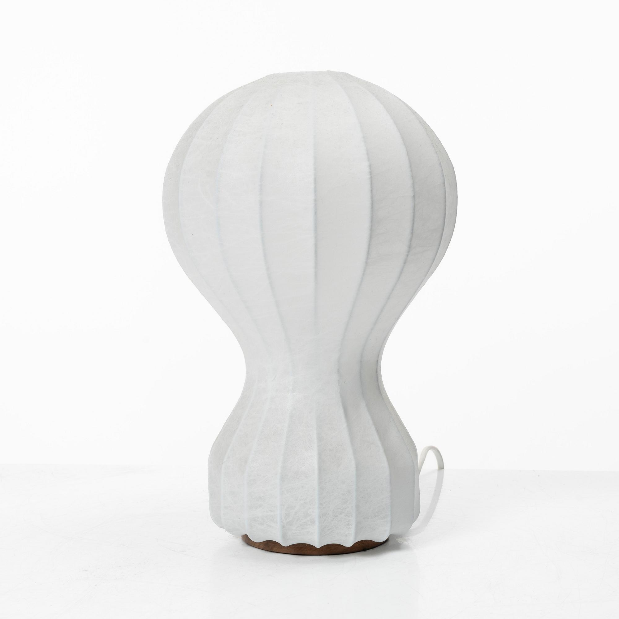 Achille & Pier Giacomo Castiglioni, A pair of "Gatto" table lamps, FLOS, Italy.