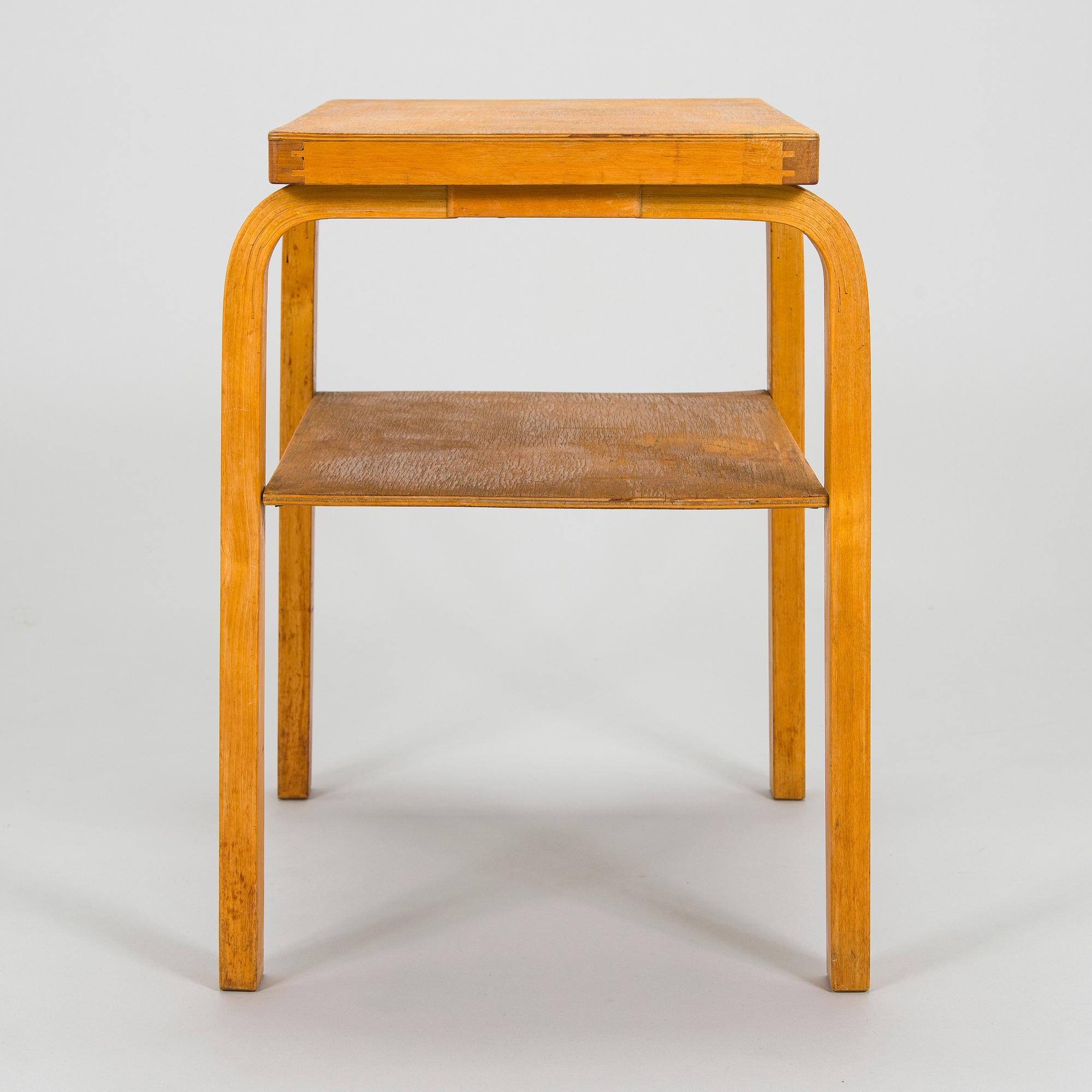 Alvar Aalto, a mid-20th century 'A86' table for O.Y. Huonekalu-ja Rakennustyötehdas A.B.
