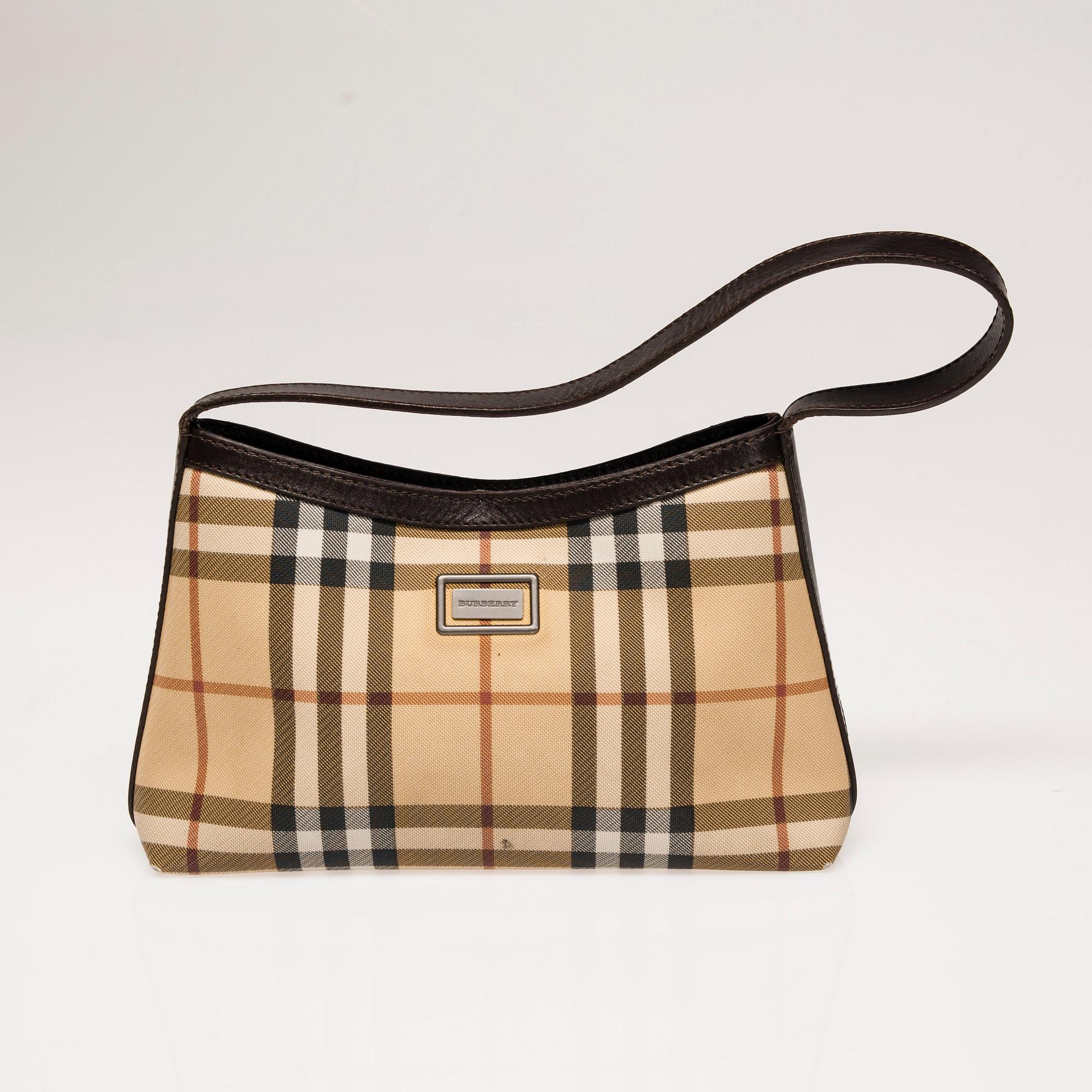 VÄSKA och NECESSÄR, Burberry.