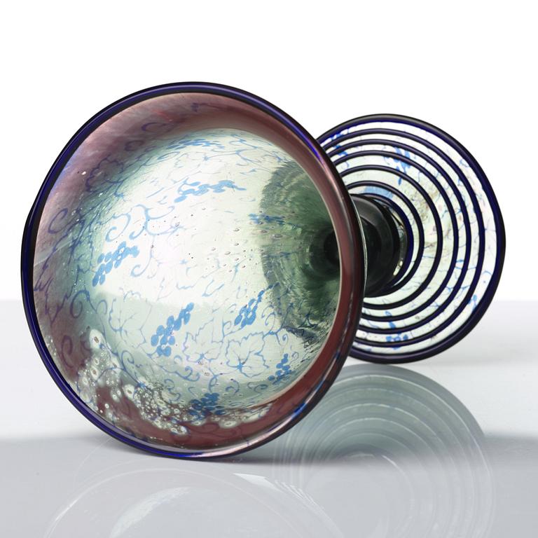 Simon Gate, & Knut Bergqvist, Heinrich Wollman, a graal vase, Orrefors 1918, nr 691.