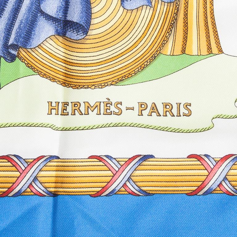 SCARF, "Liberté, Egalité, Fraternité", Hermès.