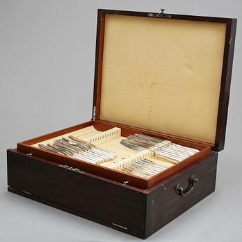BESTICKSERVIS, 85 delar, silver, "Svensk spets", GAB, Stockholm, bla 1926. Vikt ca 1965g.