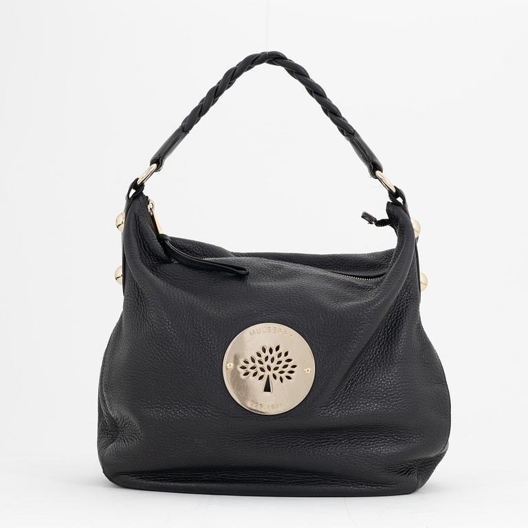 Mulberry, a black leather 'Medium Daria Hobo bag'.