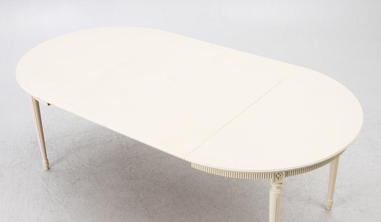 Dining table with 10 chairs, Gustavian style, second half of the 20th century.