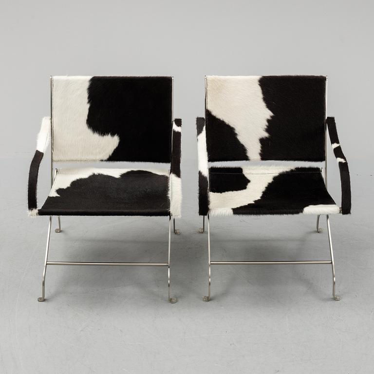 Antonio Citterio, a pair of 'Carlotta' chairs, Flexform, Italy.