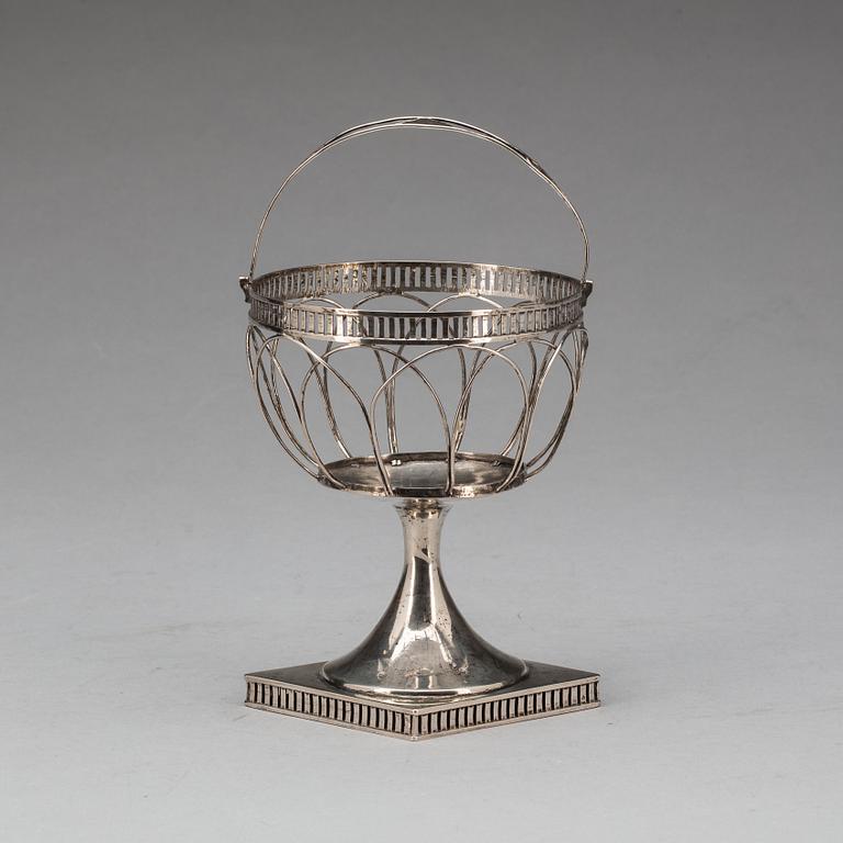 GALLERSKÅL, silver. Johan Patrik Ljungström(1808-1830), 1814 Uddevalla. Ca 180 gr.