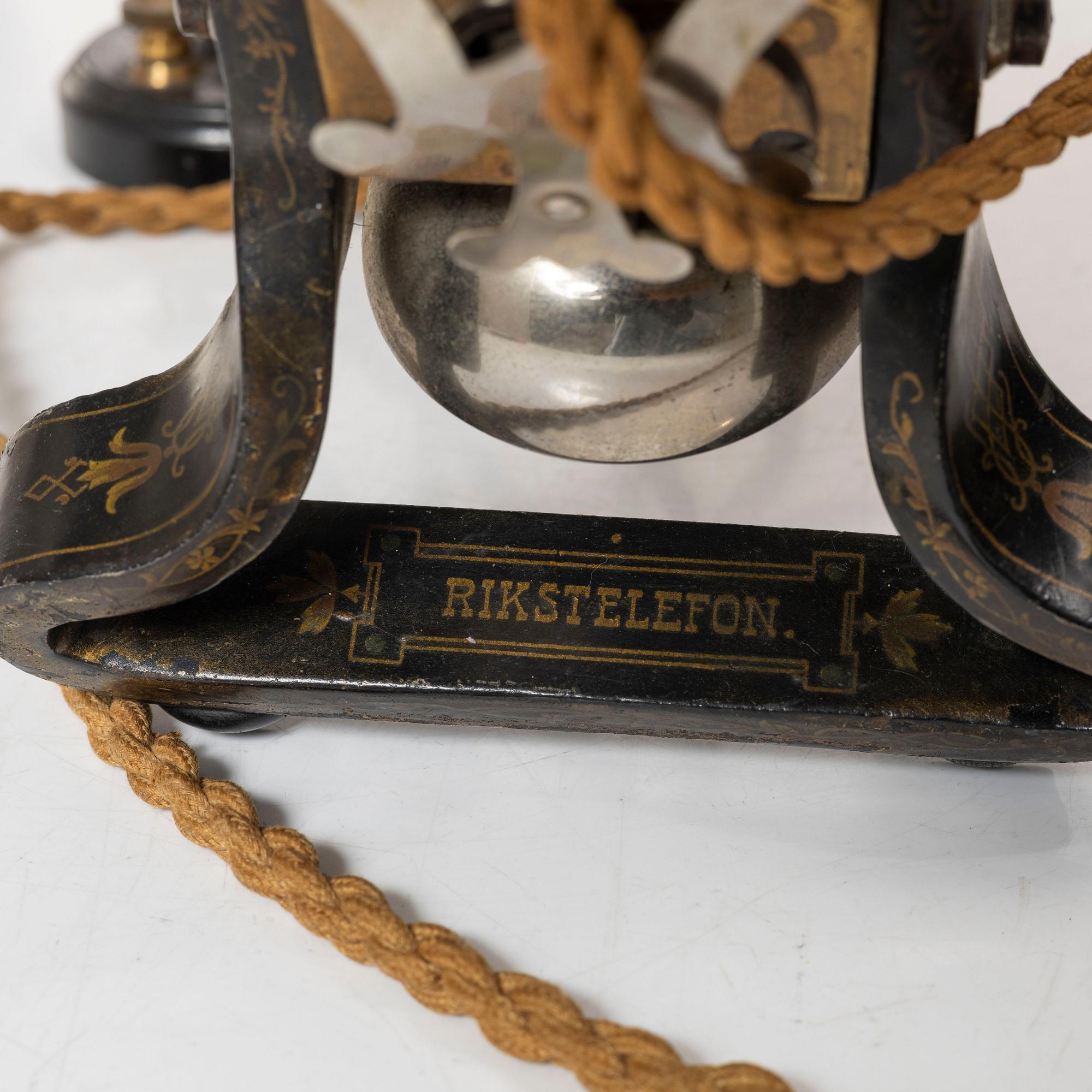 Rikstelefon, LM Ericsson, "Taxen", 1892 års modell.