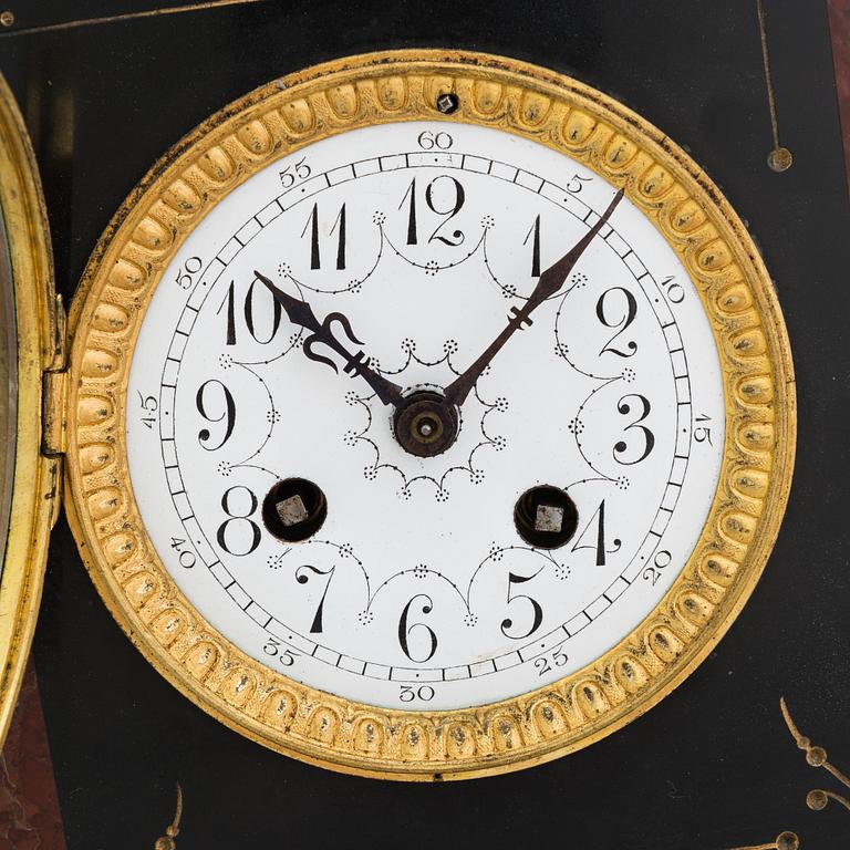 A table pendulum clock, second half of the 19th century.