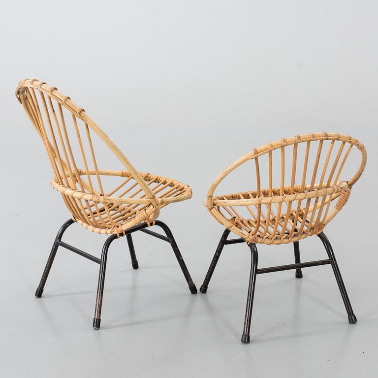 KORGSTOLAR för BARN, ett par, 1900-talets mitt.