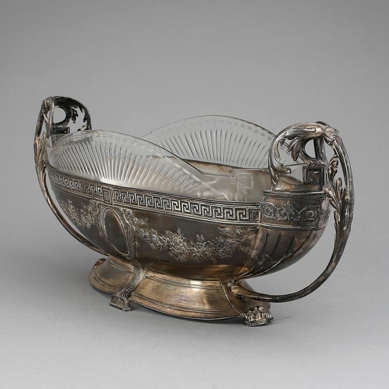 JARDINJÄR, försilvrad metall och glas. WMF, 1900-talets början.
