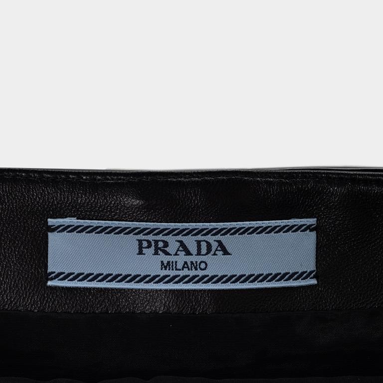 Prada, kjol, storlek 36.