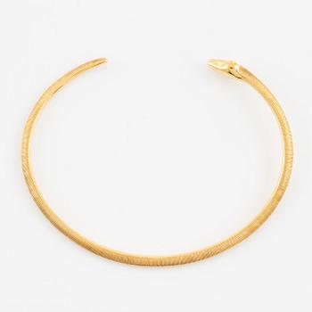 An Ole Lynggaard bracelet 18K gold in the shape of a snake.