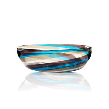 59. Fulvio Bianconi, an 'a Fasce Ritorte' glass bowl, Venini, Murano, Italy 1950-60s.