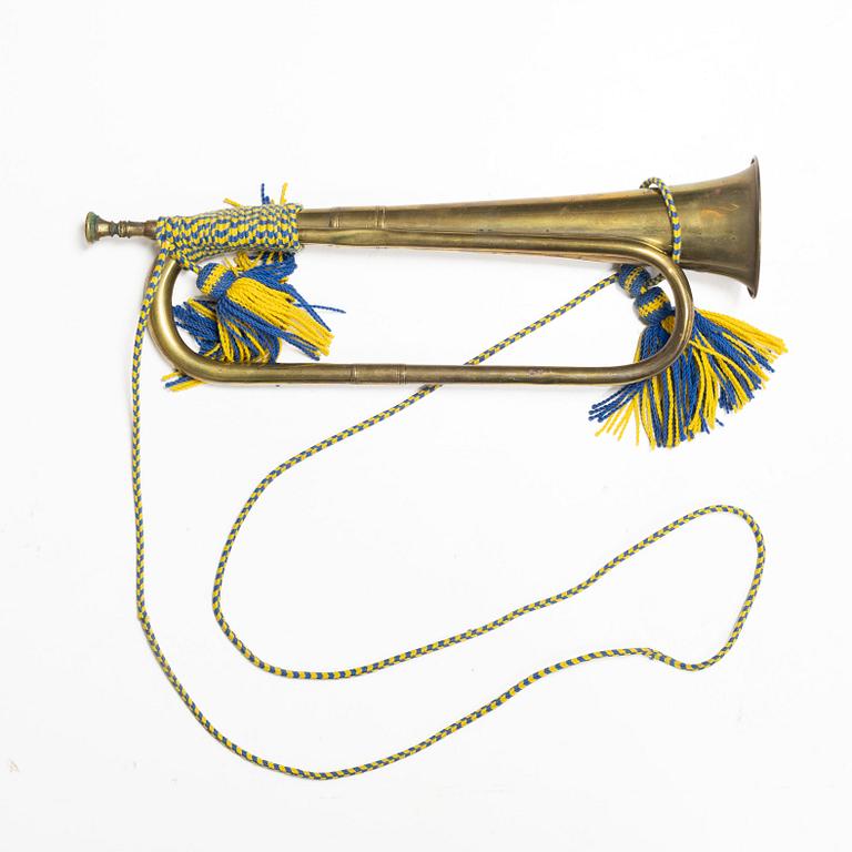 Signal trumpet, “True Sound”.