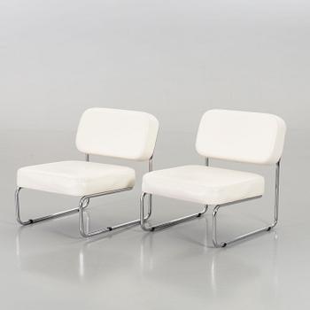 A PAIR OF ITALIAN ARMCHAIRS, 1960's.