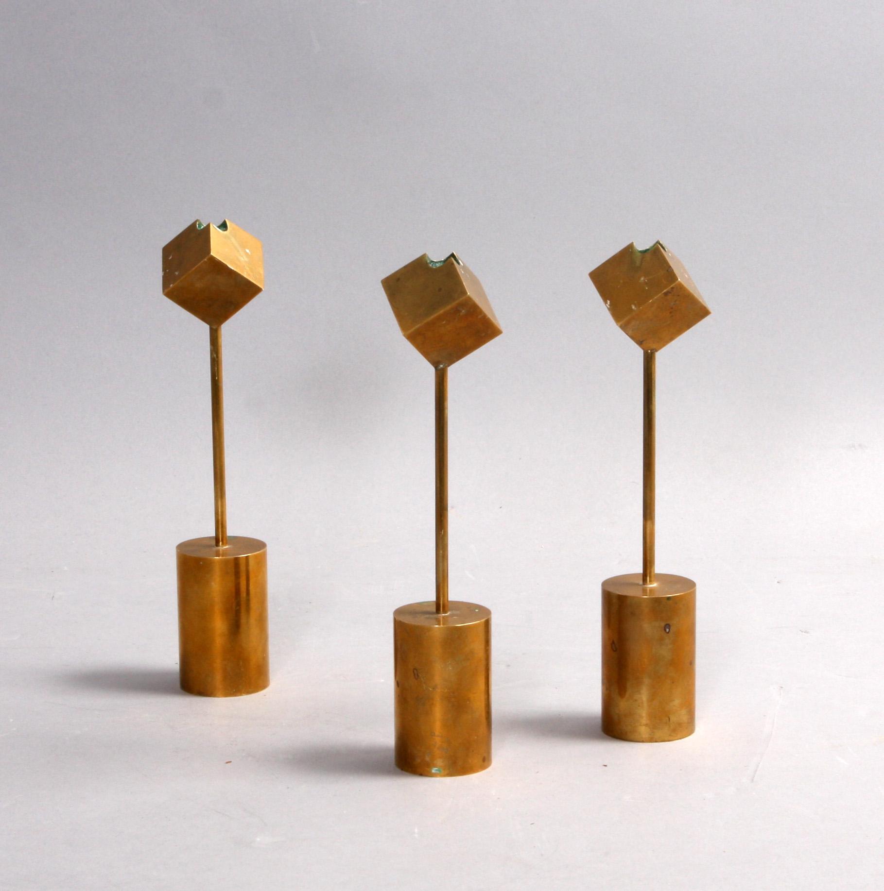 LJUSSTAKAR, 3 st, mässing, Skultuna.