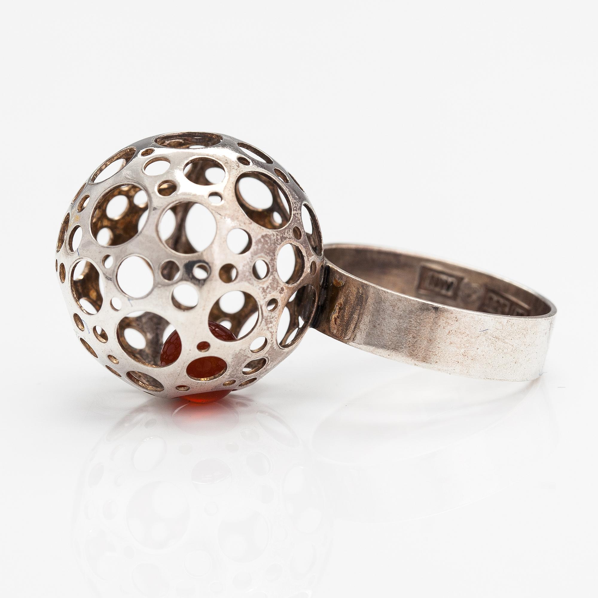 Liisa Vitali, A sterling silver ring "Leppäkerttu" with a chalcedony. Westerback, Helsinki 1973.
