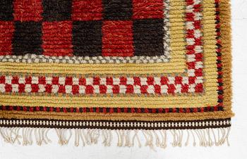 A knotted pile carpet, c. 269 x 244 cm, Norrbottens Läns Hemslöjd.