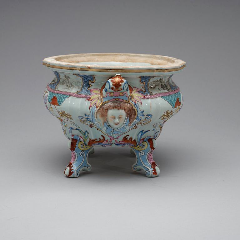 TERRIN med LOCK och FAT, kompaniporslin, Qingdynastin, Qianlong (1736-95).