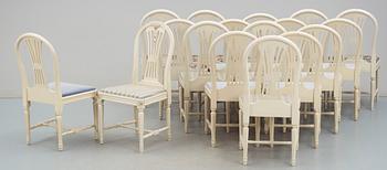 STOLAR, 17 st snarlika, gustaviansk stil, 1900-talets andra hälft.