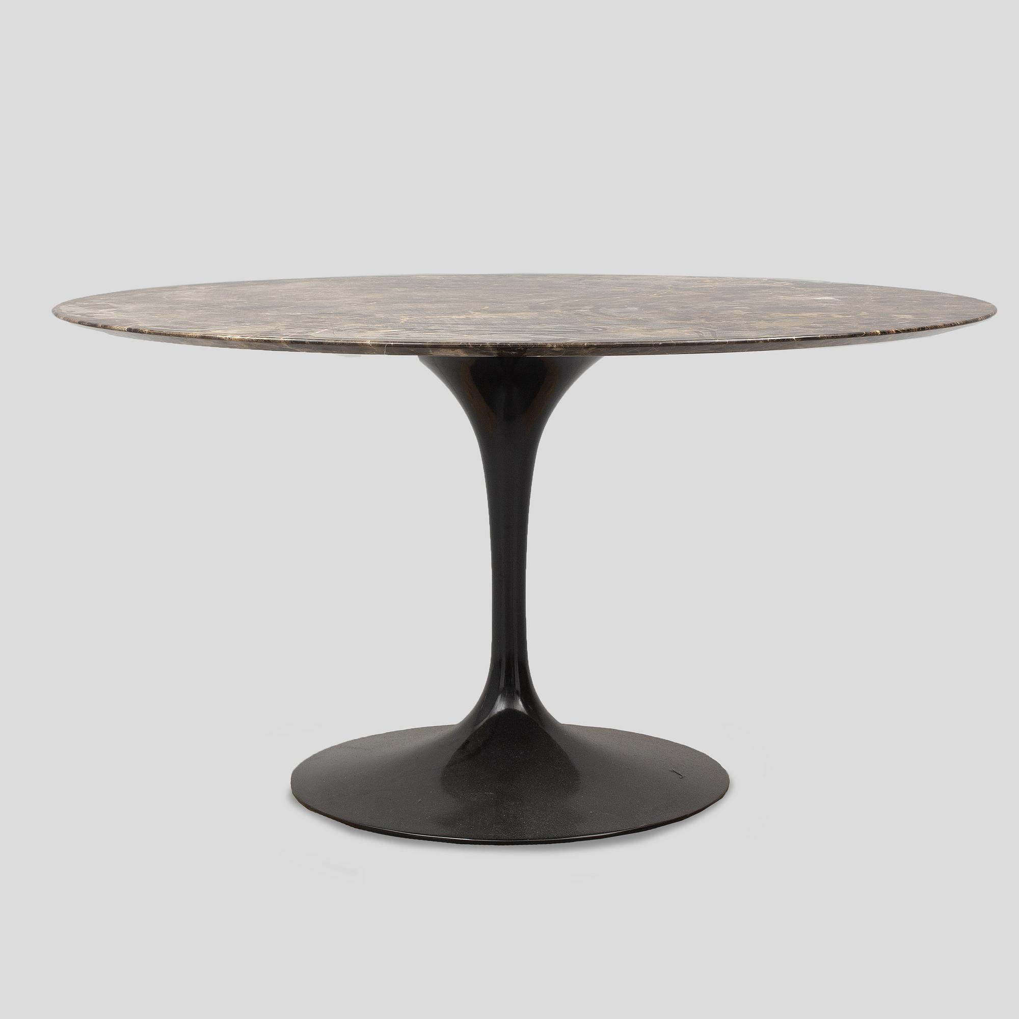 EERO SAARINEN, matbord, "Tulip", Knoll International,